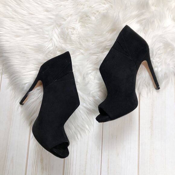 BcbgMaxAzria Women's Black Suede Peeptoe Cutout Ankle Booties - Picture 3 of 5